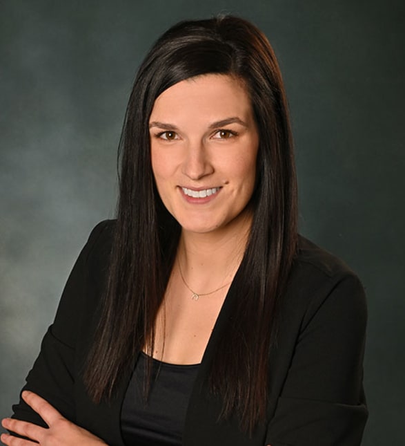 Dr. Mira Deschênes, dentiste, Dentisterie intégrale - Photo portrait