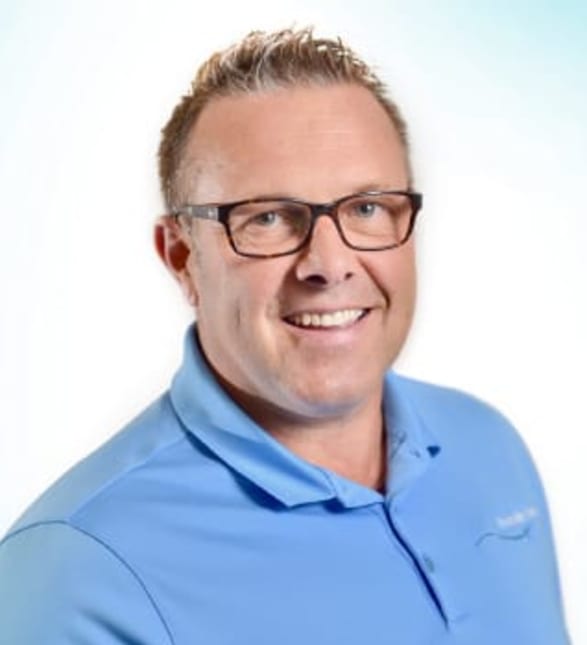 Dr. Chris MacDonald, Dentist in Bayside Dental - Portrait Photo