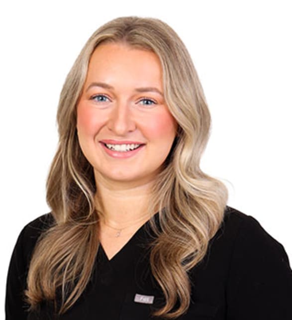 Dr. Taylor Coleman, Dentist in Riverside Dental - Portrait Photo