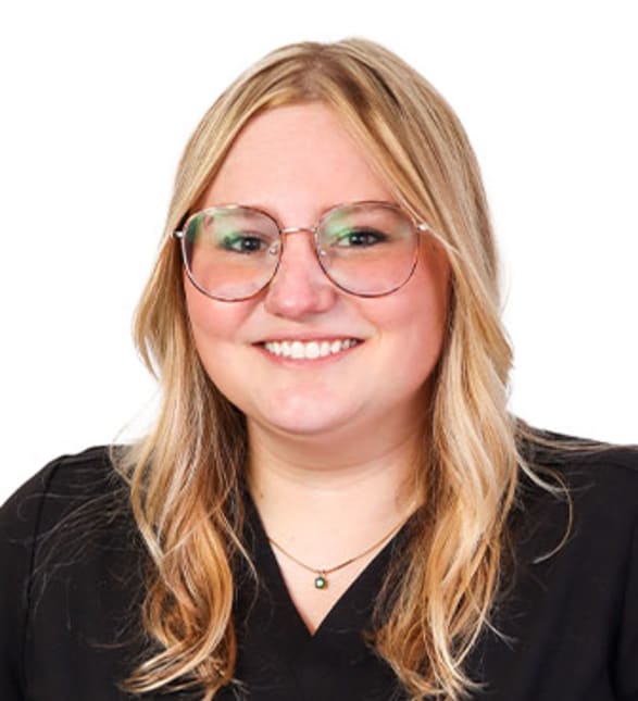 Dr. Gracie Arsenault, Dentist in Bayside Dental - Portrait Photo