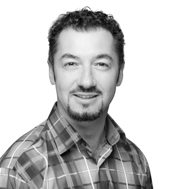 Dr. Edward Gelfand, Dentist in Dawson Dental - Scarborough - Portrait Photo