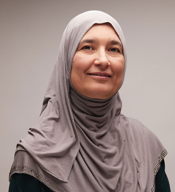 Dr. Shandana Pervez, Dentist in Dawson Dental - Kingston - Portrait Photo