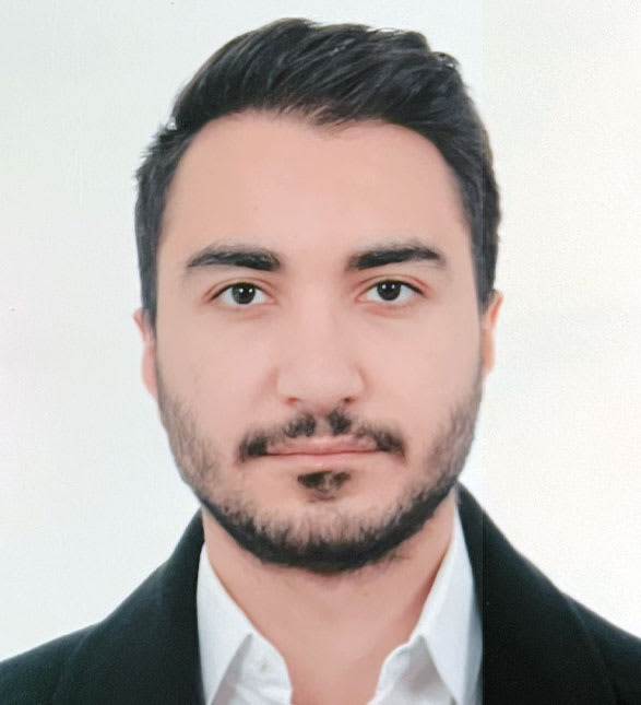 Dr. Parsia Choubsaz, Dentist in Portrait Dental - Portrait Photo