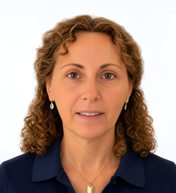 Dr. Hala Kazbar, Dentist at Dawson Dental - Kitchener - Portrait Photo