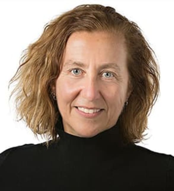 Dr. Karina Roth, Dentist in Ferris Lane Dental - Portrait Photo