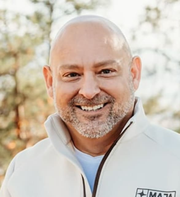 Dr. Perry Kreway, Dentist in Orchard Park Dental & Implant Centre - Portrait Photo