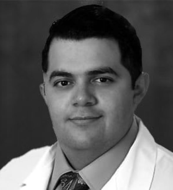 Dr. Roberto Gallardo, Dentist in Ottawa Dentistry - Portrait Photo