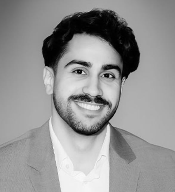 Dr. Yazen Al-badran, Dentist in Progressive Dental - Portrait Photo