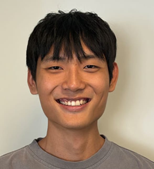Dr. Dooho Kang, Dentist in Summit Dental Clinic - Portrait Photo