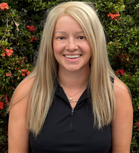 Dr. Rhegan Burton, Dentist in Penticton Dental Centre - Portrait Photo