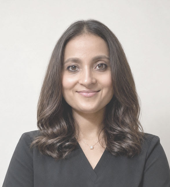 Dr. Pearl Sharma, Dentist at Centre dentaire Boucher Levesques Maltais - Portrait Photo