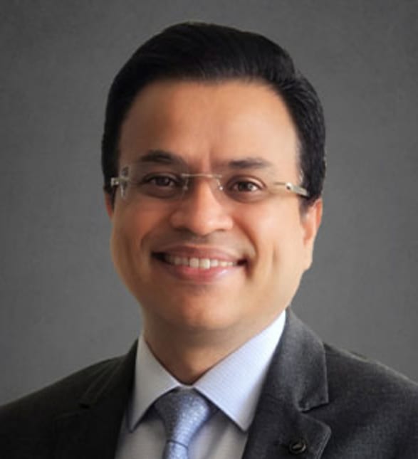 Dr. Mohamed Imran Zainvi, Dentist in Evergreen Dental - Portrait Photo