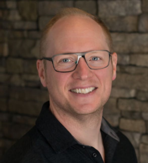 Dr. Dustin Satre, Dentist in Souris Family Dental - Portrait Photo