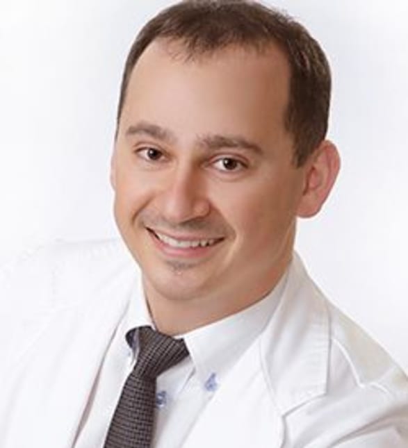 Dr. Roman Kosnevitch, Dentist in Hazeldean Dental Group - Portrait Photo