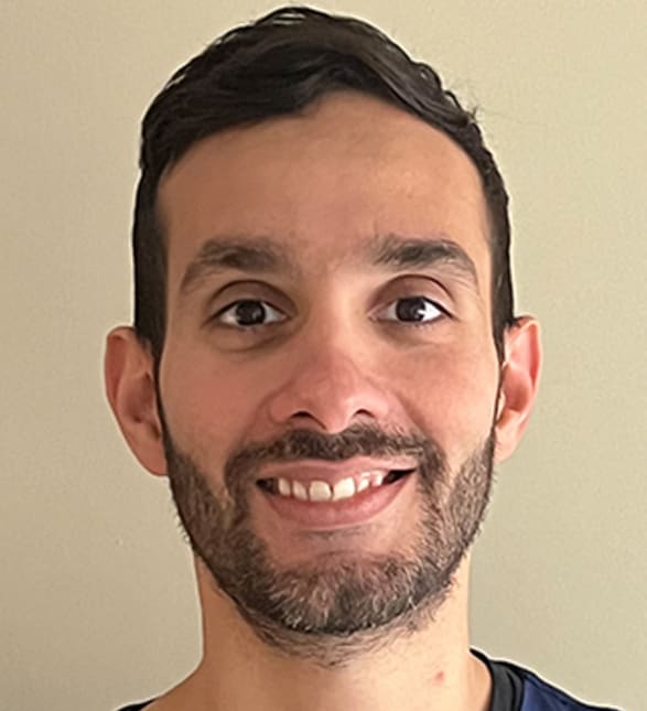 Dr. Tuzar Kermani, Dentist in Promontory Dental Centre - Portrait Photo