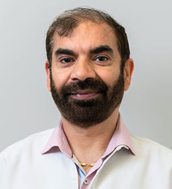 Dr. Parveen Walia, Dentist in Clayburn Dental - Portrait Photo