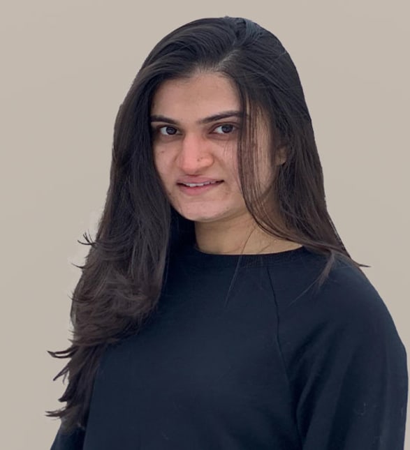 Dr. Vasoya Bansi, Dentist in Go Dental - Portrait Photo