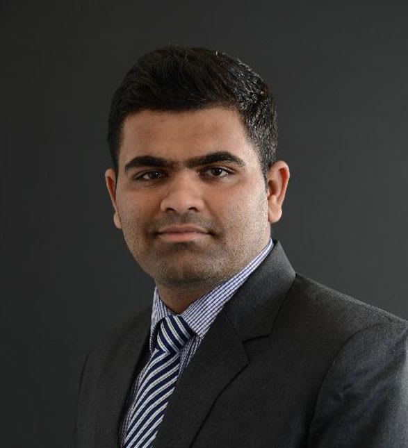 Dr Kinjalkumar Patel, Dentist at The Hunt Club Dental Centre - Portrait Photo