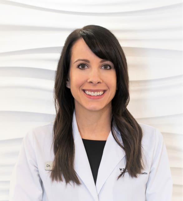 Dr. Lauren Bull, Dentist in Warman Dental - Portrait Photo