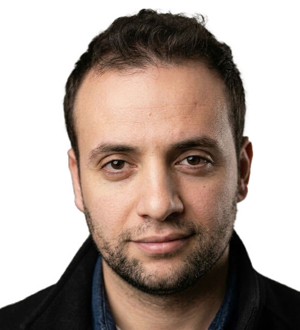 Dr. Oudai Ali, Dentist at Oakmount Dental - Portrait Photo