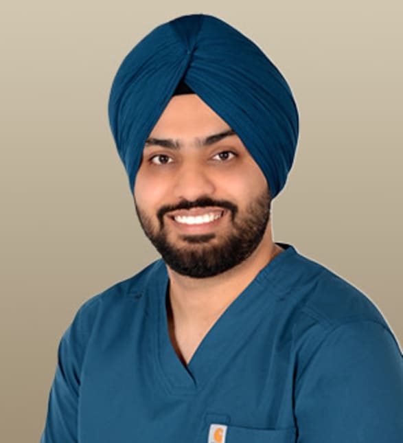 Dr. Simranjeet Singh, Dentist in Oakmount Dental - Portrait Photo