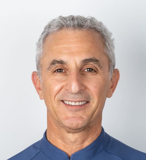 Dr. David Singer, Dentist in Uptowne Dental Centre - Portrait Photo