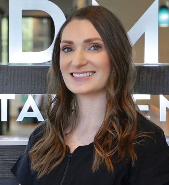 Dr. Amanda Resener, Dentist in Landmark Dental Centre - Portrait Photo