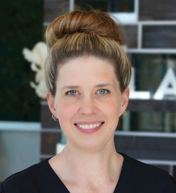 Dr. Angelyn Salaberry, Dentist in Landmark Dental Centre - Portrait Photo