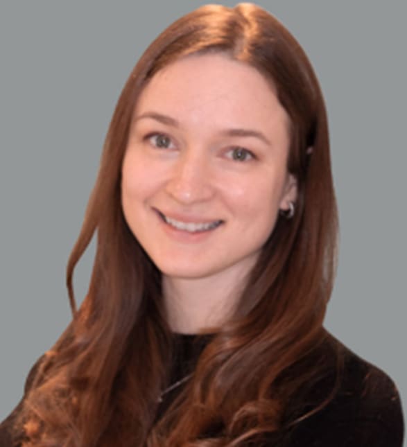 Dr. Valeriya Malakhova, Dentist at Dentaire Espace Pur - Portrait Photo
