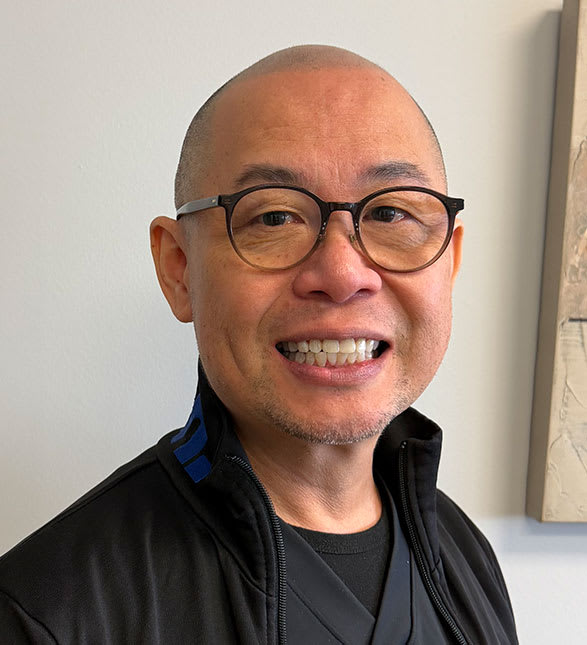 Dr. John Lau, Dentist in Kanata Lakes Dental Centre - Portrait Photo