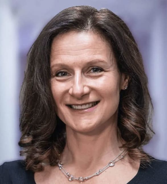 Dr. Anna Aleinikov, Dentist in Dentistry on Liverpool - Portrait Photo