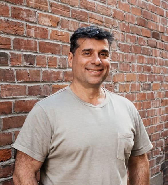 Dr. Chris Souliotis, Dentist in Smile Esthetics Dental Care - Portrait Photo