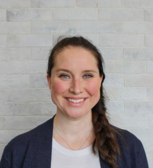 Dr. Caroline Cannon, Dentist in  - Portrait Photo