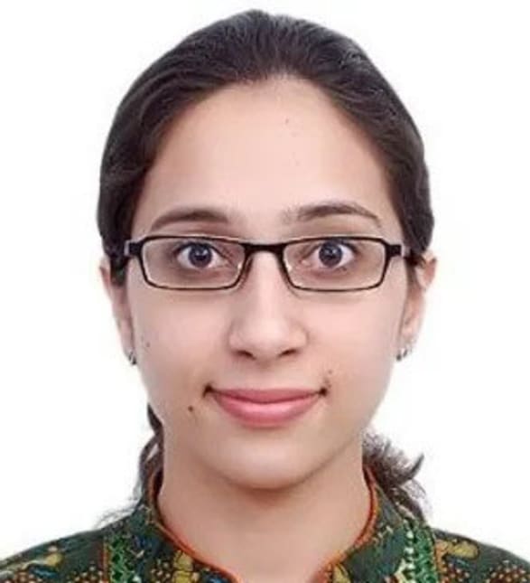 Dr. Sandhya Ahuja, Dentist in Laurelwood Family Dentistry - Portrait Photo