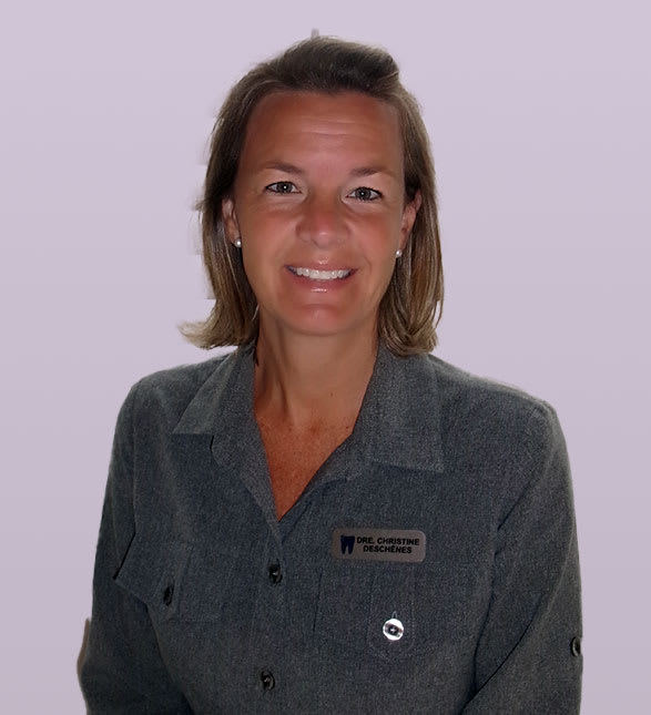 Dre Christine Deschênes, dentiste, Clinique Dentaire Montarville - Photo portrait