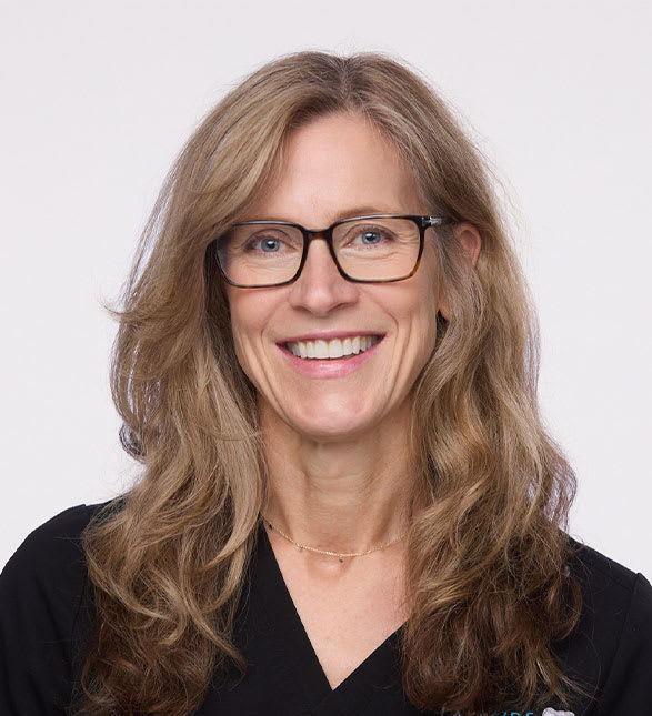 Dr. Ellen Norve (Drysdale), Dentist in Lakeside Dental - Portrait Photo