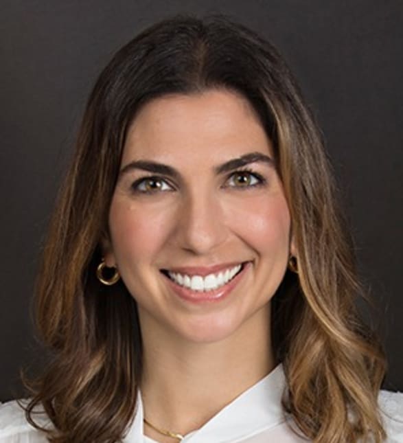 Dr. Aliki Divaris, Dentist in Creditview Dental - Portrait Photo