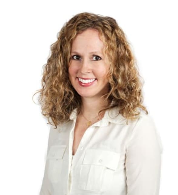 Dr. Sarah Dinsmore, Dentist in River Oaks Dental - Portrait Photo