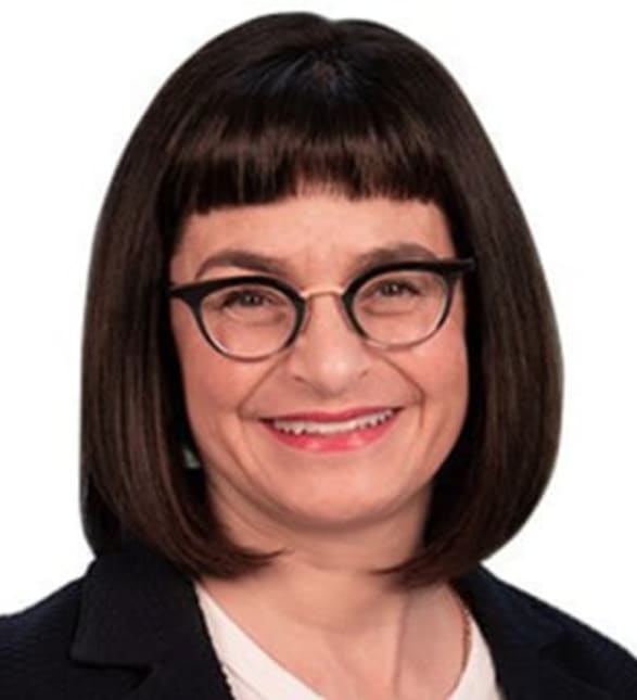 Dr. Catherine Dale, Dentist in Panorama Oral Surgery Centre - Portrait Photo