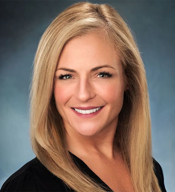Dr. Carlie Lemoine, Dentist in Uptown Dentistry - Portrait Photo