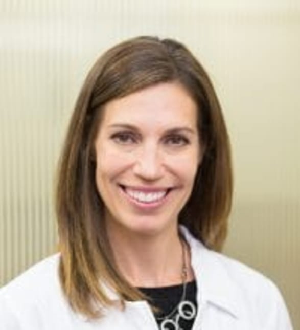 Dr. Renate Simmons, Dentist in Country Club Dental Centre - Portrait Photo