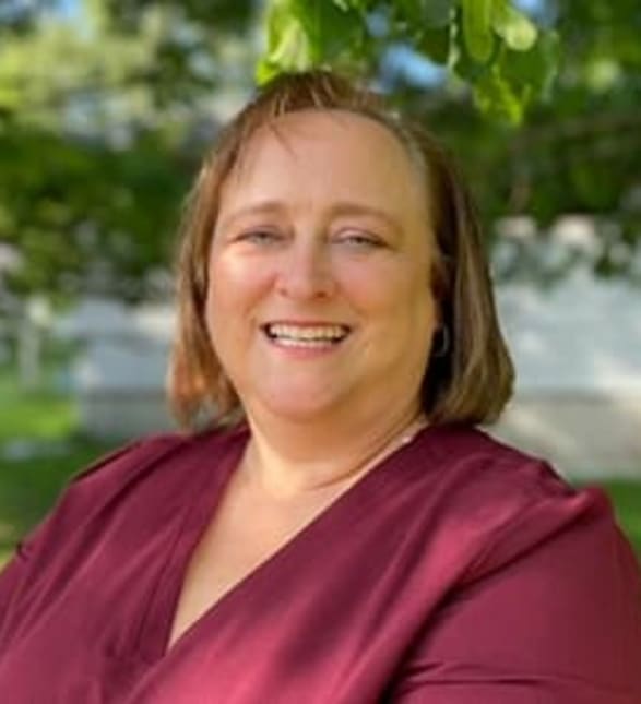 Dr. Nadine Hoshwa, Dentist in Lake of the Woods Dental Health Centre - Portrait Photo