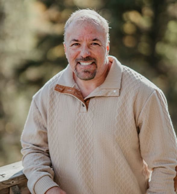 Dr. Phil Henriksen, Dentist in Timberlands Dental Care - Portrait Photo