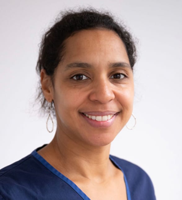 Dre Safia Baldé, dentiste, Centre dentaire et d'implantologie Francis Côté - Photo portrait