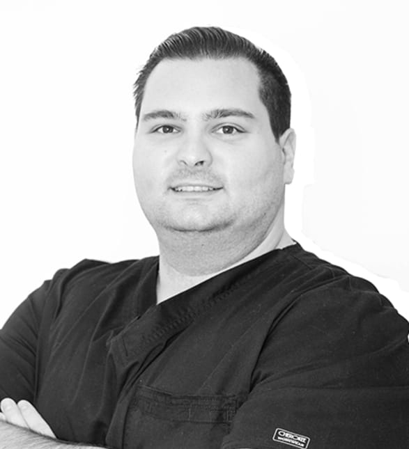 Dr. Rossi, Dentist in Orthostyle Montréal - Portrait Photo