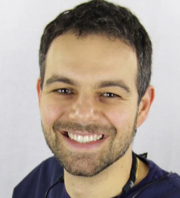 Dr. Michael Dib, Dentist in Carrefour dentaire de Montréal - Portrait Photo