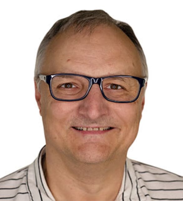 Dr. Igor Pesun, Dentist in Assiniboine Dental Group - Portrait Photo