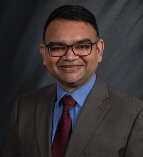 Dr. Gaurav Singla, Dentist in LifeSmiles Dental - Grant Park Mall - Portrait Photo