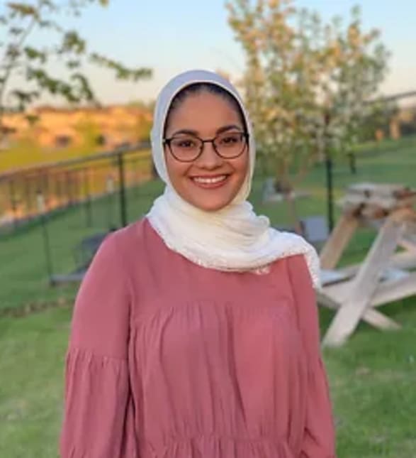 Dr. Yasmin Elzayat, Dentist in LifeSmiles Dental - Sargent Ave - Portrait Photo