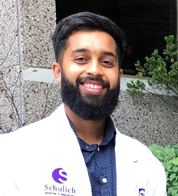 Dr. Jaskaran Singh Beniwal, Dentist in LifeSmiles Dental - Selkirk - Portrait Photo